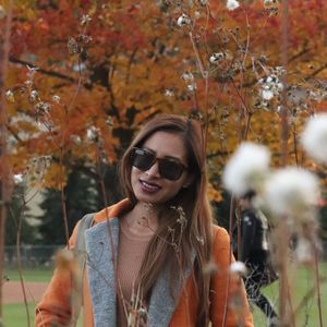 Meet your Posher, Mae rose